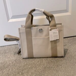Lululemon tote discounted brand new!